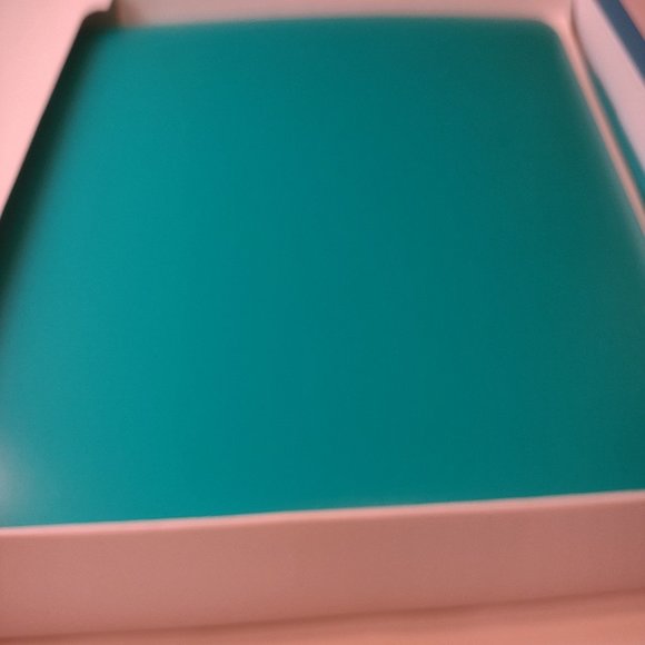 ** HOST PICK** Speck SeeThru Hardshell Matte case for MacBook Pro 13 inch - Picture 3 of 7